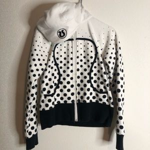 Lulu lemon Women’s, polkadot black and white hoodie. No Tags, size 10